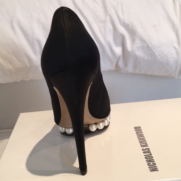 Nicholas Kirkwood black high heels - Picture 4 of 8